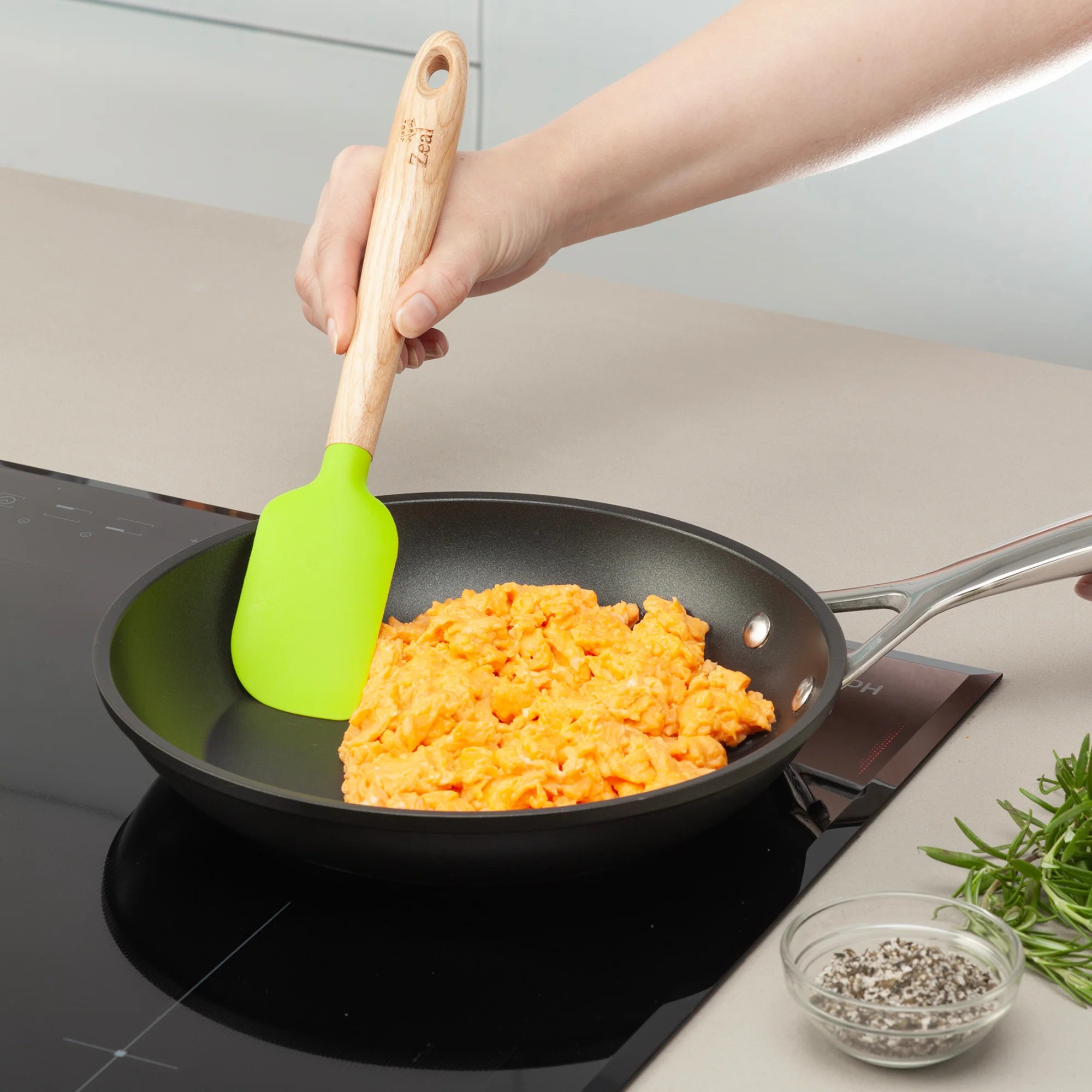 Ash Wood Handled Spatula, 25cm - Image 19