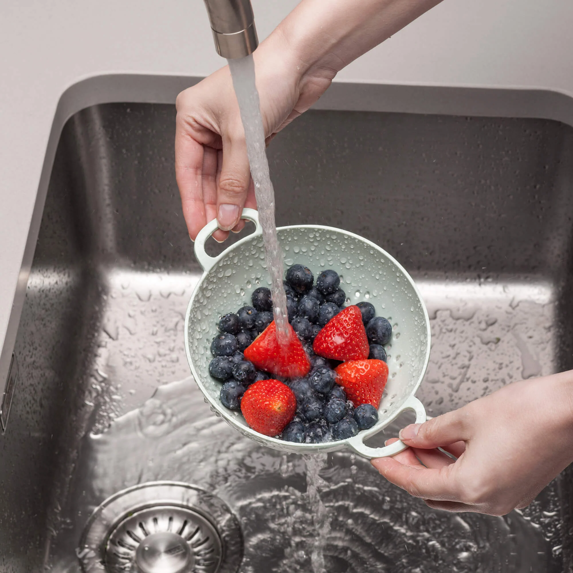 Premium Melamine Colander, Small 15cm - Image 12