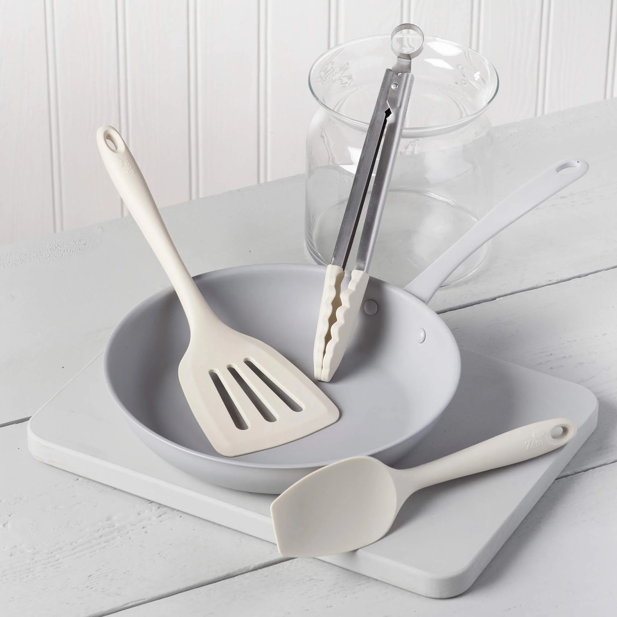 Kitchen Tongs, Slotted Turner & Spatula Spoon Set - Image 14