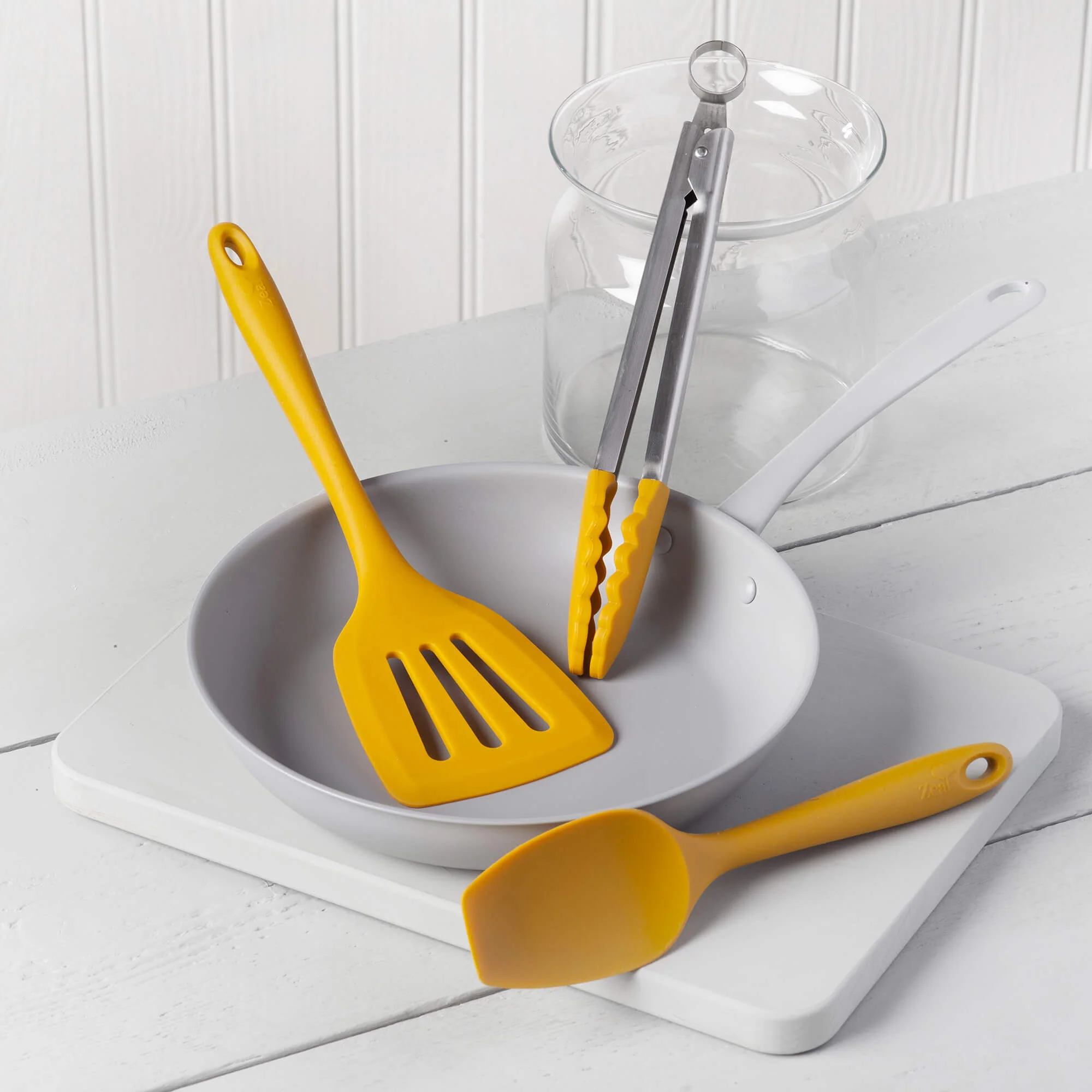 Kitchen Tongs, Slotted Turner & Spatula Spoon Set - Image 4