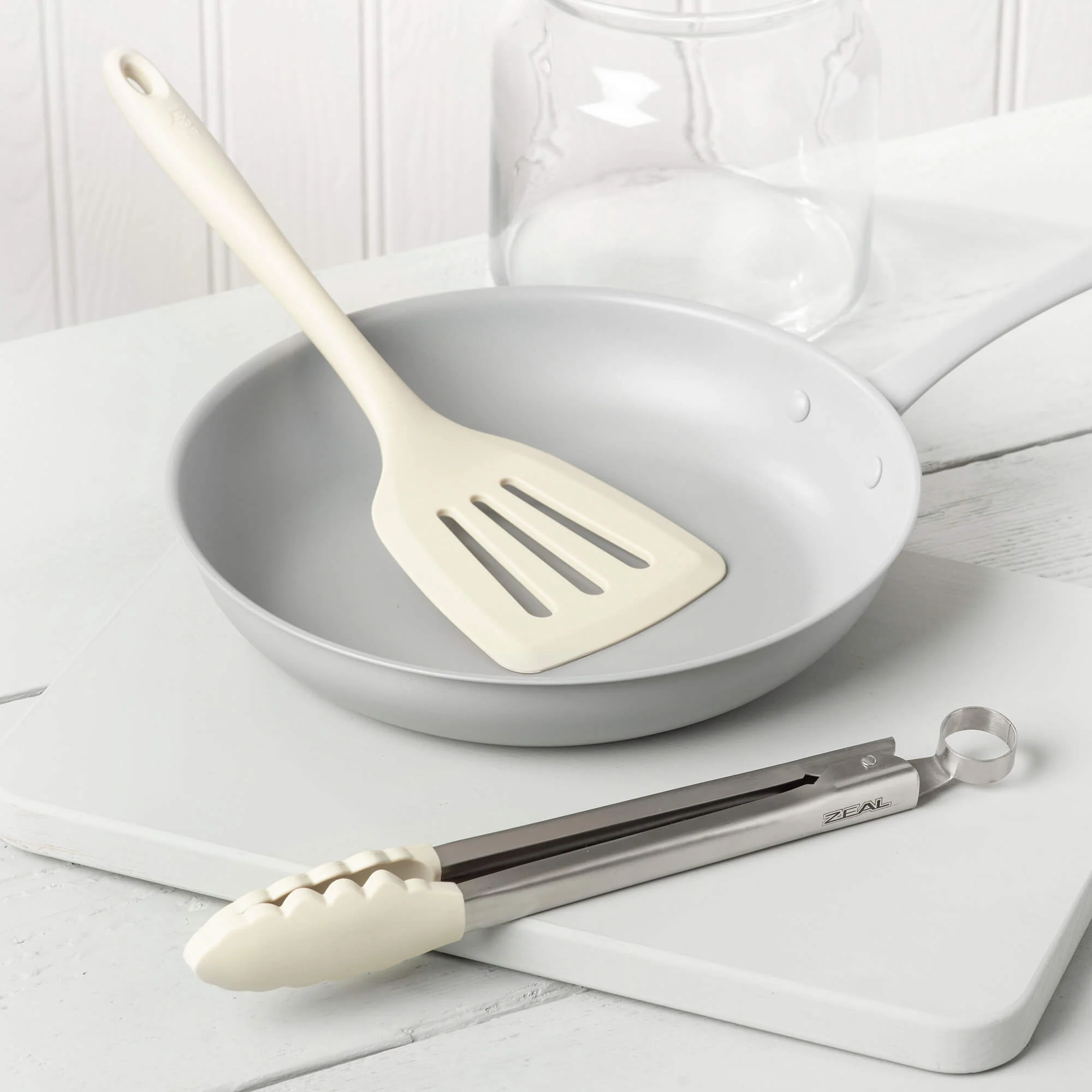 Kitchen Tongs & Slotted Turner Set - Image 4