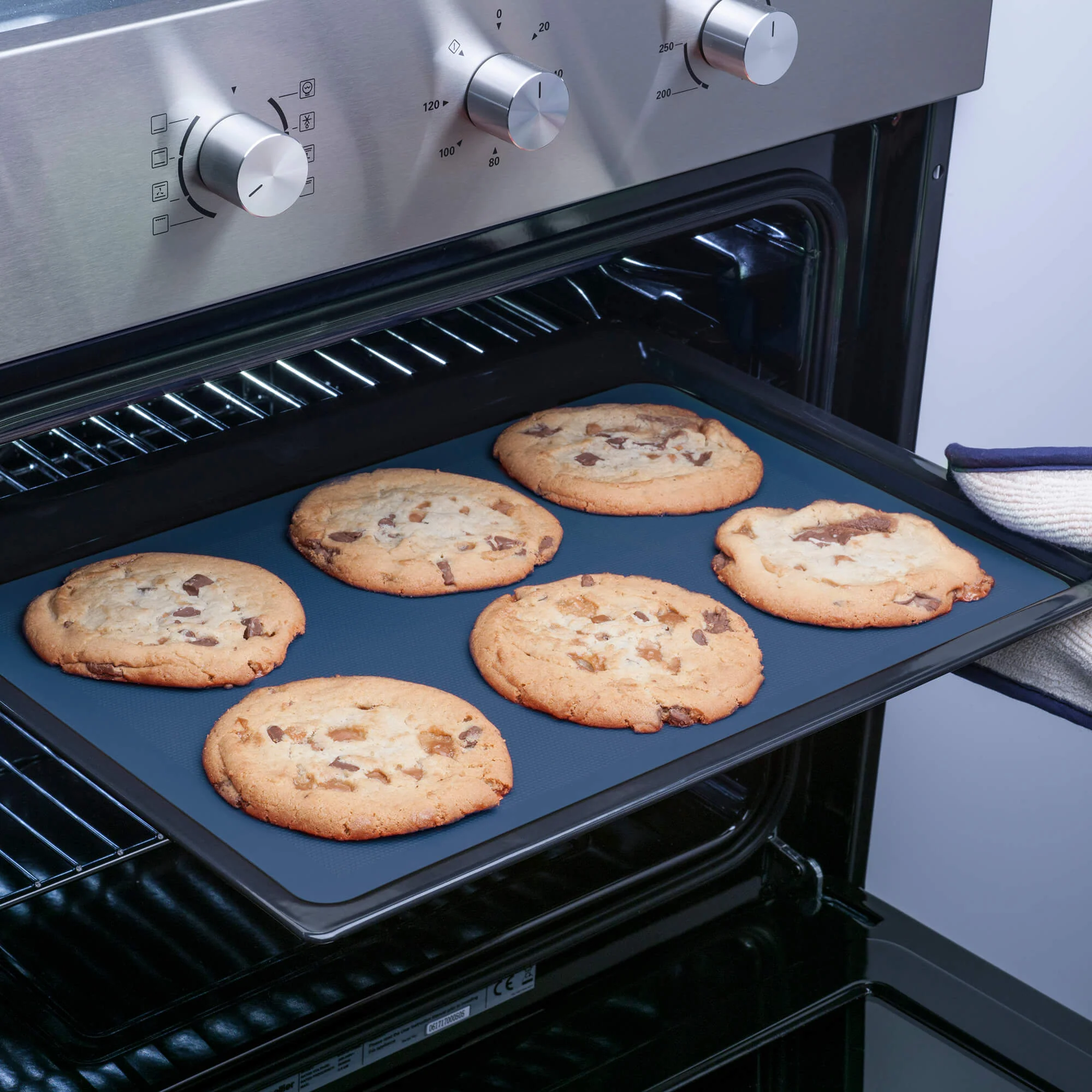 Non Stick Silicone Baking Sheet - Image 17