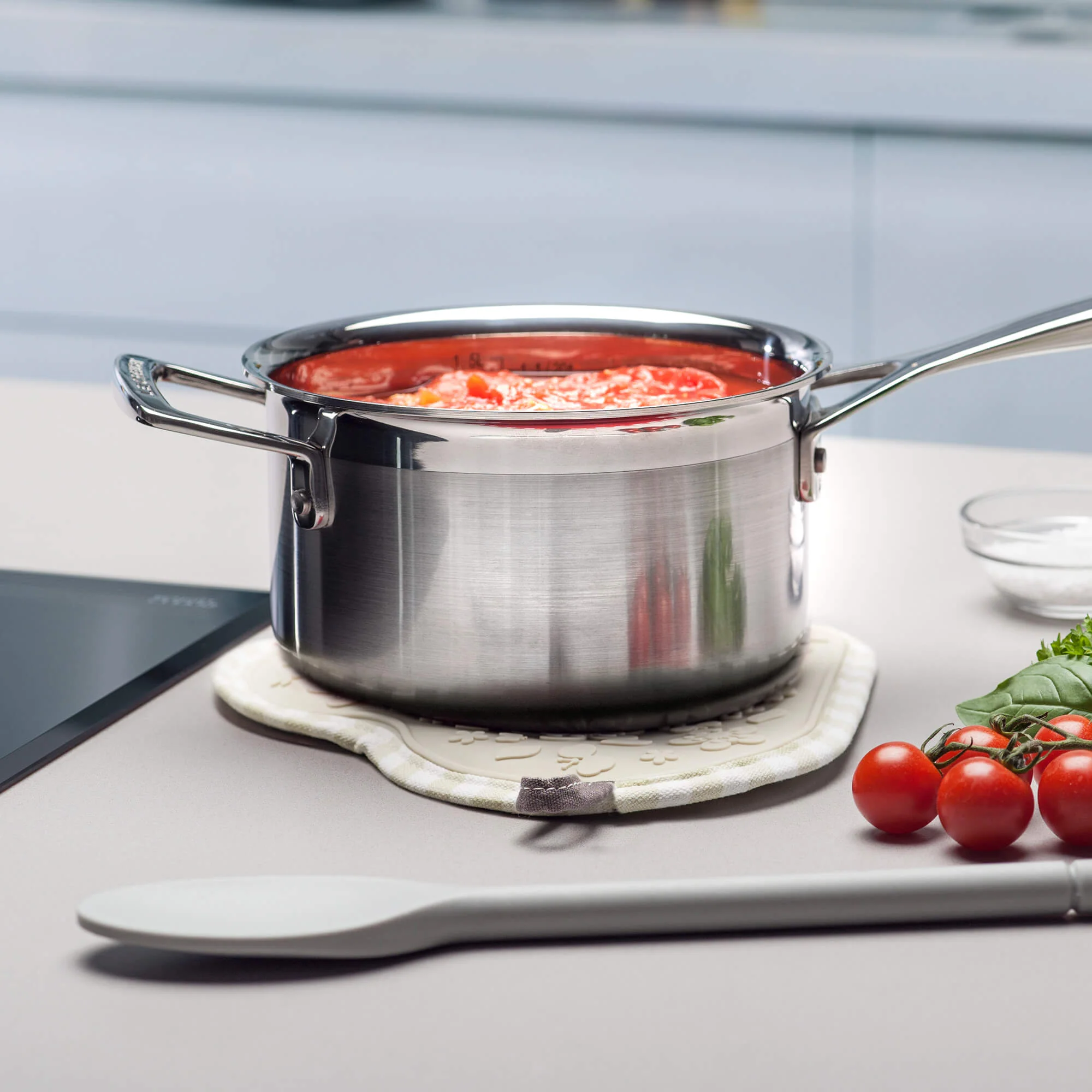 Dual Function™ Heart Hot Mat and Grab - Image 10